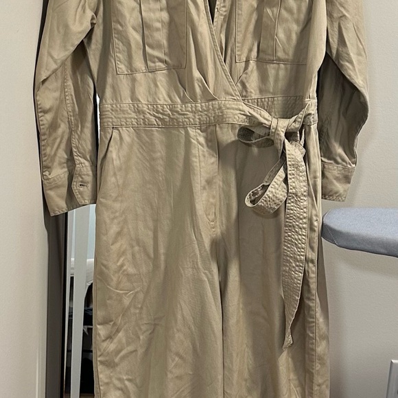 New with tags banana republic khaki jumpsuit - Picture 6 of 6